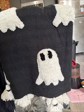 Rachel Zoe Black & White Ghost Holiday Throw Blanket
